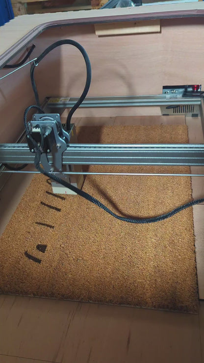 personalisierte Kokos Fußmatte mit Home Schriftzug und Namen