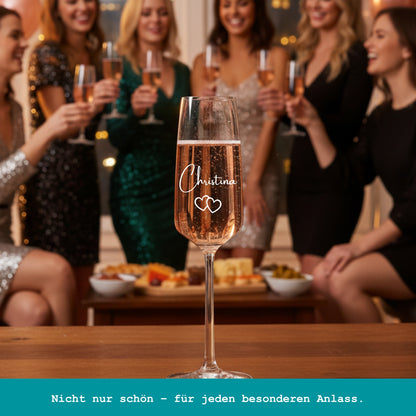 Personalisiertes Sektglas mit Namensgravur „Christina“ und Unendlichkeitszeichen, Lasergravur als Geschenkidee