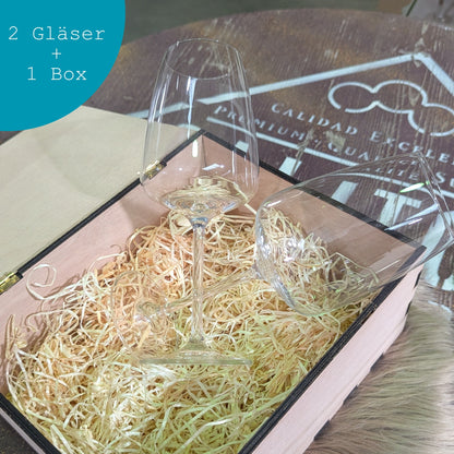 Set aus zwei Weingläsern in hochwertiger Holzbox als Geschenk